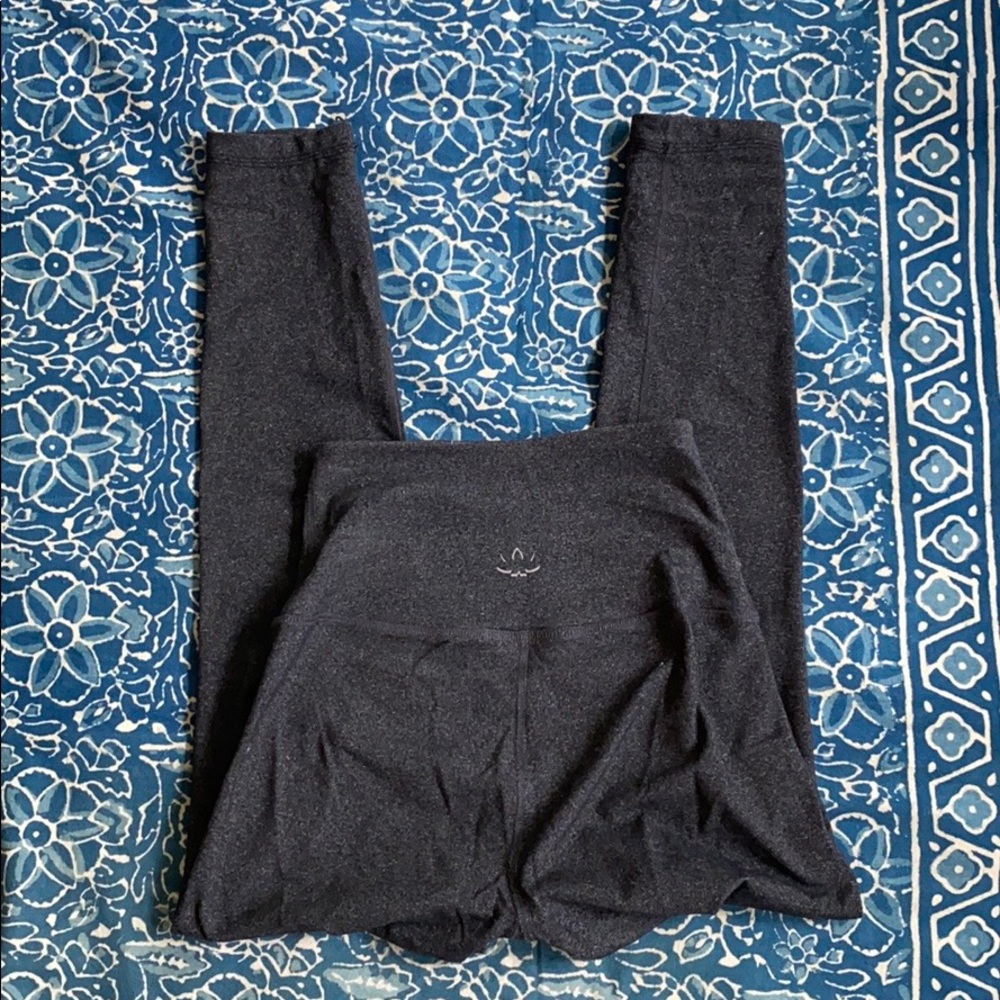 Beyond Yoga High Rise Heather Gray Legging